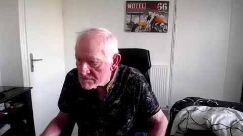 Snapshot of 73yves chatting on 18, 6, 2026 73yves online show from 18, 6, 2026