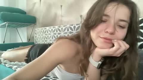 75sowet018 online show from 16, 12, 2025