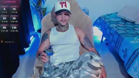 Snapshot of 777_stefantransmen chatting on 28, 9, 2025 Stefan online show from 28, 9, 2025