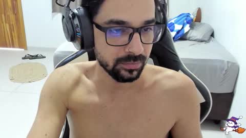 Snapshot of 7_high chatting on 6, 11, 2025 high online show from 6, 11, 2025