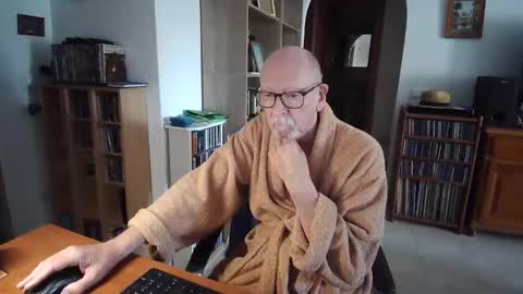  Papi  online show from 7, 4, 2026