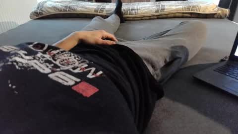 Snapshot of 87johnny chatting on 25, 12, 2024 87johnny online show from 25, 12, 2024