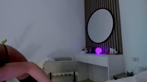 8selene online show from 29, 3, 2026