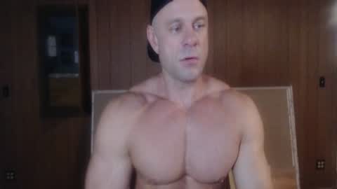 9 fat inches online show from 18, 7, 2026