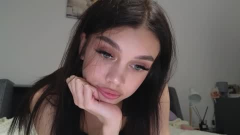 KARINA online show from 7, 4, 2026