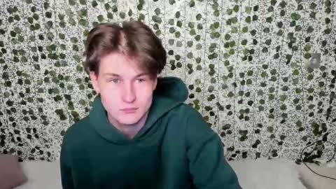 Snapshot of _52_ chatting on 12, 2, 2025 EMILY AND  MARCUS online show from 12, 2, 2025