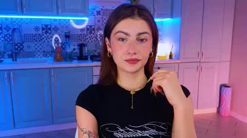 Snapshot of _a_n_n_y_ chatting on 25, 9, 2025 Willow online show from 25, 9, 2025