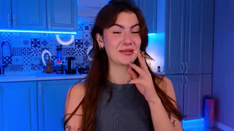 Snapshot of _a_n_n_y_ chatting on 11, 10, 2025 Willow online show from 11, 10, 2025