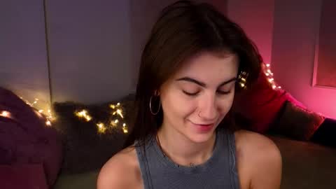 Snapshot of _a_n_n_y_ chatting on 14, 11, 2025 Willow online show from 14, 11, 2025