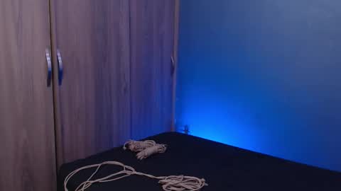 _a_r_o_n_ online show from 19, 12, 2025