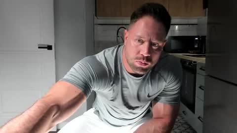 Adam online show from 13, 11, 2025