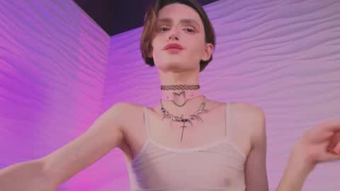 Snapshot of _adrian_the_one chatting on 8, 11, 2025 adrian online show from 8, 11, 2025