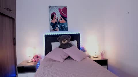 _alana_grey_ online show from 18, 5, 2026