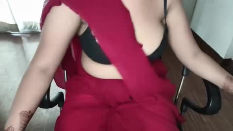Snapshot of _aleena_ chatting on 13, 10, 2025 _aleena_ online show from 13, 10, 2025