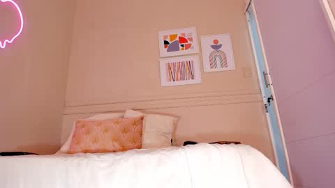 _aleja_x online show from 18, 9, 2025