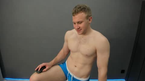 Snapshot of _alex_madrid_ chatting on 5, 6, 2026 Alex online show from 5, 6, 2026