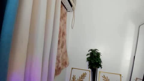 Snapshot of _alexa14 chatting on 17, 11, 2025 Alexa14 online show from 17, 11, 2025