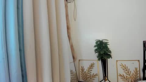 Snapshot of _alexa14 chatting on 5, 12, 2025 Alexa14 online show from 5, 12, 2025