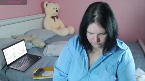 _alexandra_ray_ online show from 17, 12, 2025