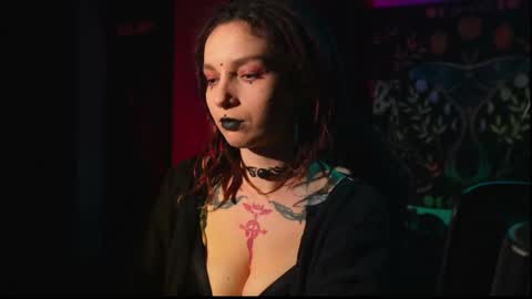 Snapshot of _alicemorrison_ chatting on 2, 2, 2026 Alice Morrison Mistress Datura online show from 2, 2, 2026