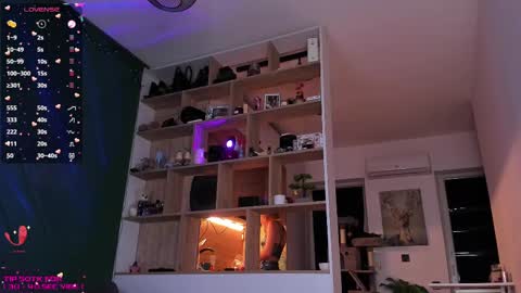 Mia online show from 14, 2, 2025