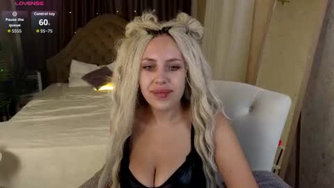 _amymoore online show from 6, 8, 2026