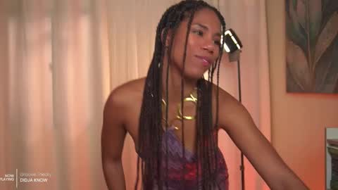 Snapshot of _angeleyes chatting on 18, 9, 2025 Angie -  online show from 18, 9, 2025