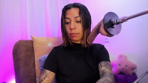 Snapshot of _antonella_dreams chatting on 17, 12, 2025 _antonella_dreams online show from 17, 12, 2025