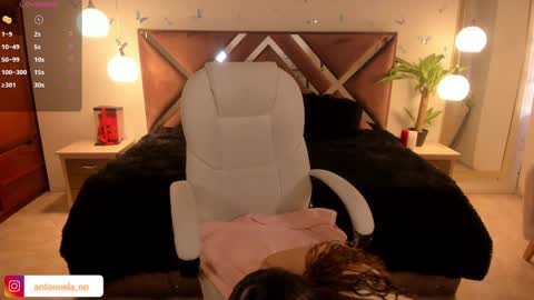 antonnela online show from 13, 9, 2025