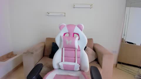    online show from 9, 1, 2026