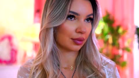 Arielle online show from 11, 10, 2025