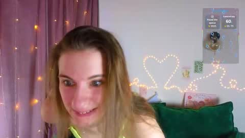 _ash_leyy_ online show from 17, 10, 2025