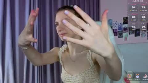 _ash_leyy_ online show from 11, 4, 2026