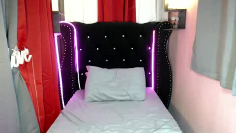 SelfsuckAthena online show from 27, 12, 2024