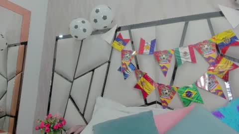 Snapshot of _aurora18 chatting on 25, 6, 2026 Aura online show from 25, 6, 2026