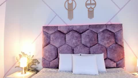 Snapshot of _aurora_collins_ chatting on 17, 2, 2026 _aurora_collins_ online show from 17, 2, 2026