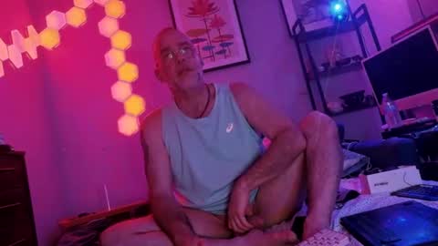 Chupa Bear online show from 24, 11, 2025