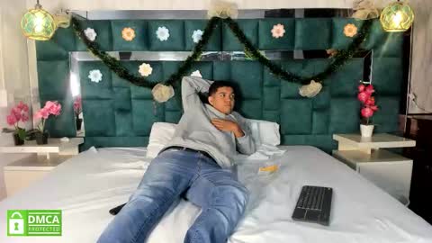 Snapshot of _bonnyandclyde chatting on 6, 1, 2026 _bonnyandclyde online show from 6, 1, 2026