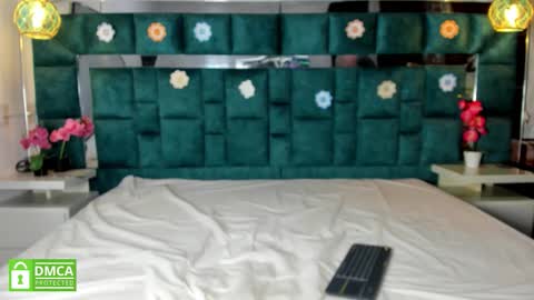 Snapshot of _bonnyandclyde chatting on 8, 1, 2026 _bonnyandclyde online show from 8, 1, 2026