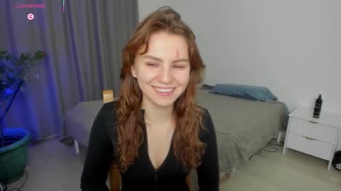 Snapshot of _bramble_ chatting on 12, 11, 2025 Bramble online show from 12, 11, 2025