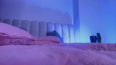 Snapshot of _britanyy_ chatting on 28, 11, 2025 Britany online show from 28, 11, 2025