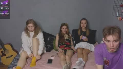 _by_double_sexy_miss_ online show from 5, 4, 2026