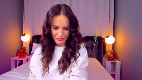 _carlawhite_ online show from 2, 11, 2025