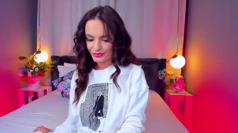 _carlawhite_ online show from 11, 11, 2025