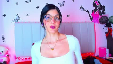 Carolina  online show from 27, 3, 2026