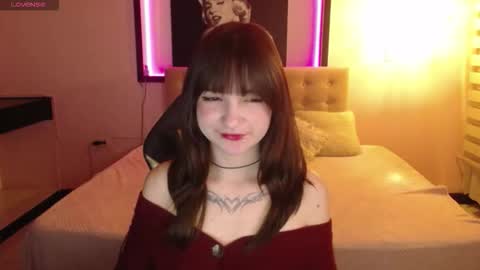 _charlotte_collins_ online show from 15, 12, 2025