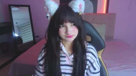 _charlotte_collins_ online show from 16, 3, 2026