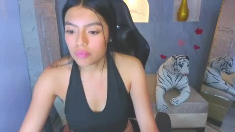 Snapshot of _charlottee_b chatting on 27, 5, 2026 _charlottee_b online show from 27, 5, 2026
