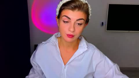 Snapshot of _comefeelme_ chatting on 3, 11, 2025 D online show from 3, 11, 2025