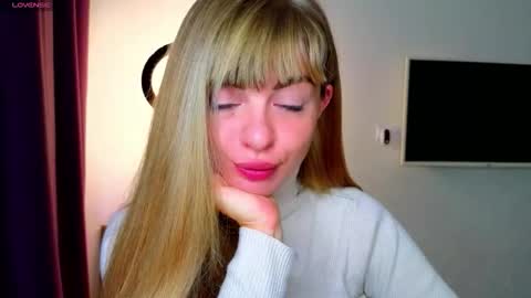 Snapshot of _comefeelme_ chatting on 18, 12, 2025 D online show from 18, 12, 2025